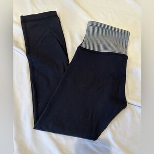 Lululemon Wunder Under Crop Reversible Size 2